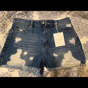 NWT Large KanCan shorts, style ESTILO #KC5197D